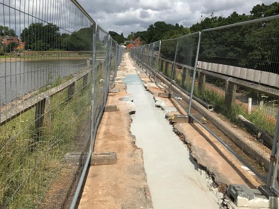 Slurry wall at Earlswood Lakes